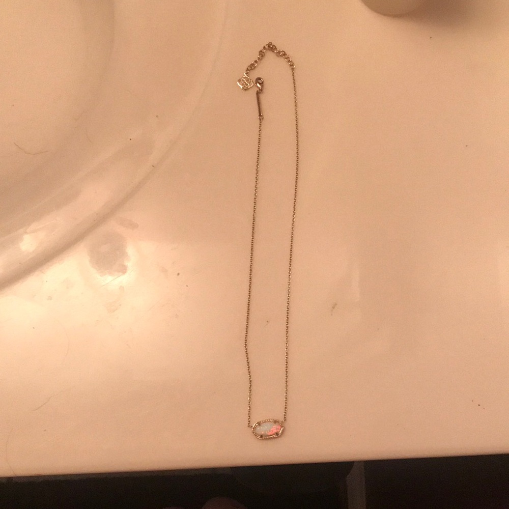 opal and gold kendra scott necklace